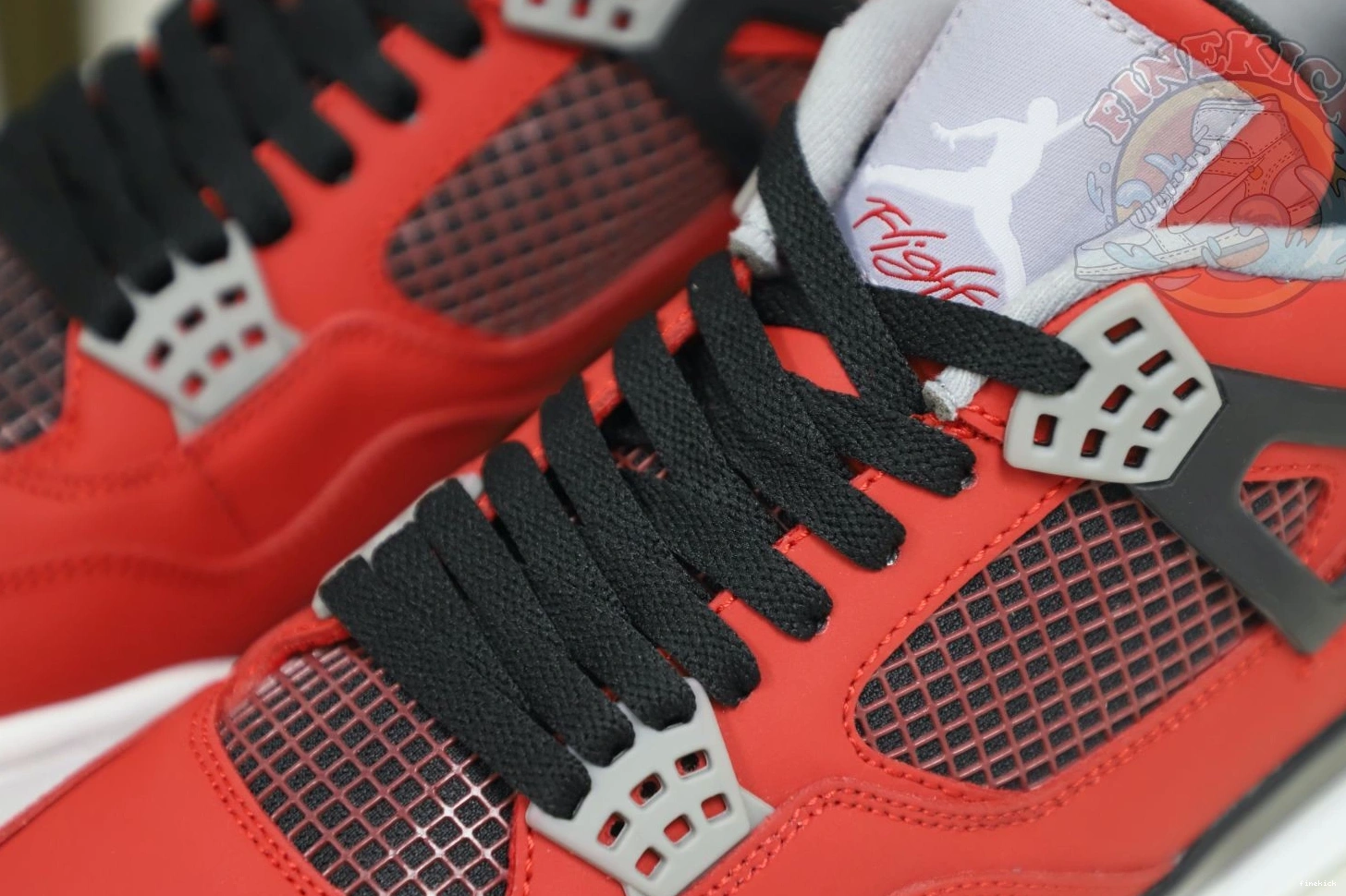 Jordan Air RetroToro Jordan4 Bravo 1202